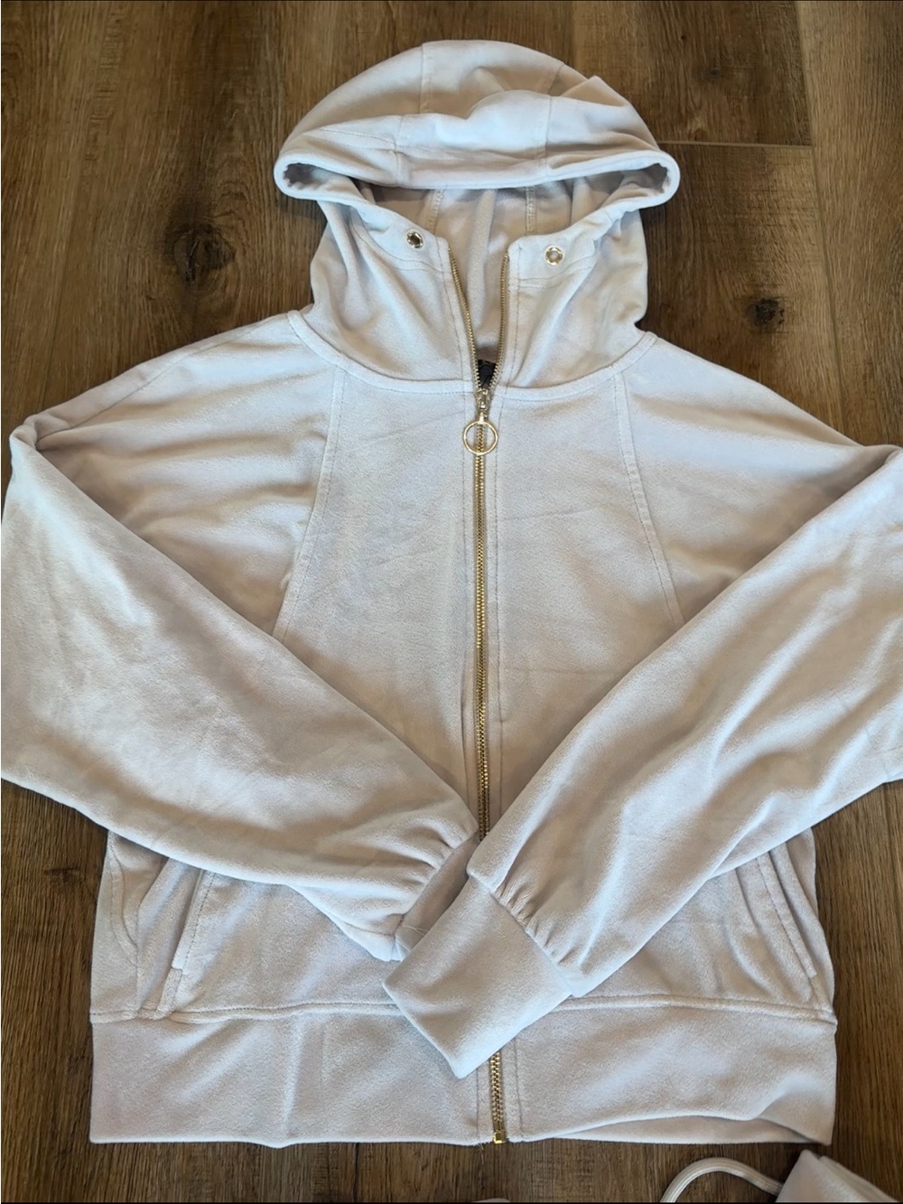 NWOT Womens Cream Velvet Lounge Set - Picture 3 of 6